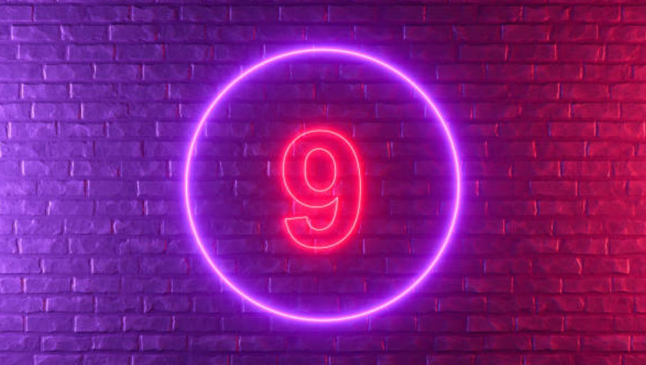 9 Surprising Advantages of Working with a Life Coach: Overcome Limiting Beliefs, Build Confidence, and Create a Fulfilling Life